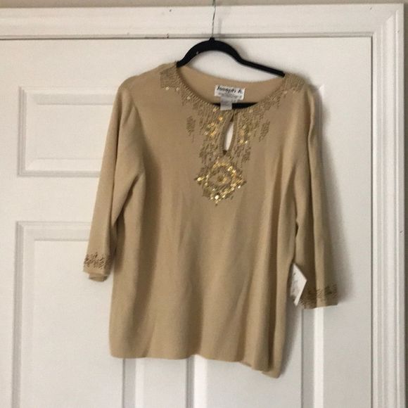joseph a. Sweaters - Joseph A. Women’s gold sweater top - size 1x